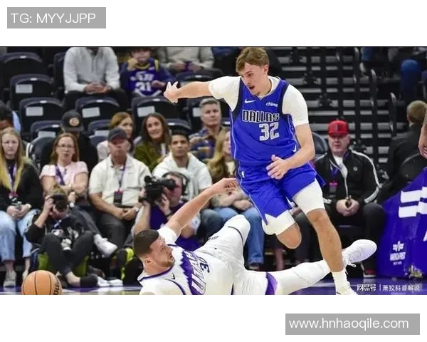 解说:独行侠背靠背本来就不指望赢 状元对决弗拉格和华子都拉了 解说:独行侠背靠背本来就不指望赢 状元对决弗拉格和华子都拉了