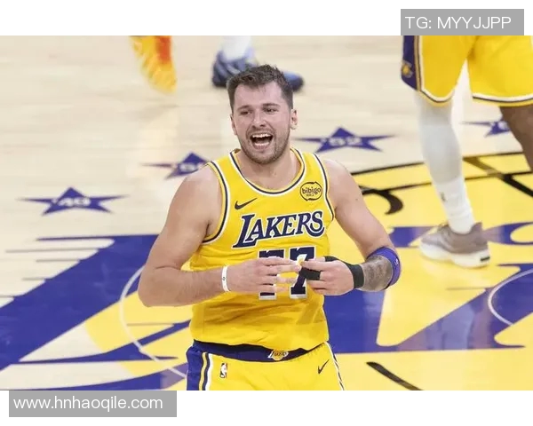 16分+场均10分！湖人前锋稳健输出 600万签他超值