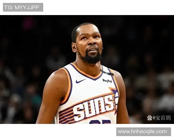 勇士堕落了,后库里时代,没新人续上,詹姆斯杜兰特老将只是辅助,勇士是全靠老将 勇士堕落了,后库里时代,没新人续上,詹姆斯杜兰特老将只是辅助,勇士是全靠老将