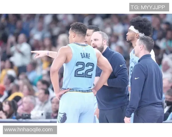 贝恩称21-22赛季首轮胜森林狼为灰熊最高光时刻