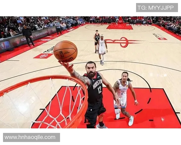 亚当斯赛季报销，火箭不签新中锋？斯通给出解释：前场篮板仍第1